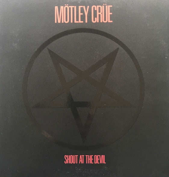 Mötley Crüe – Shout At The Devil
